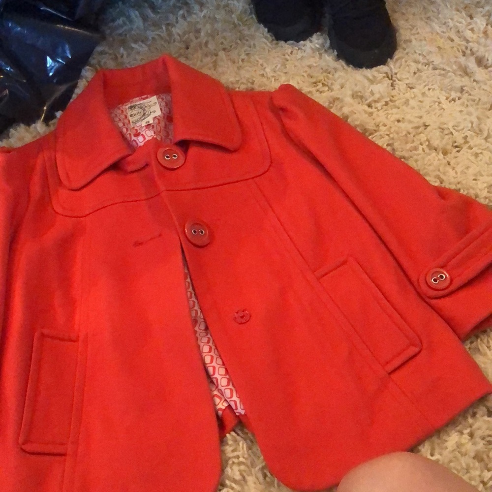 Size small - Picture 2 of 3
